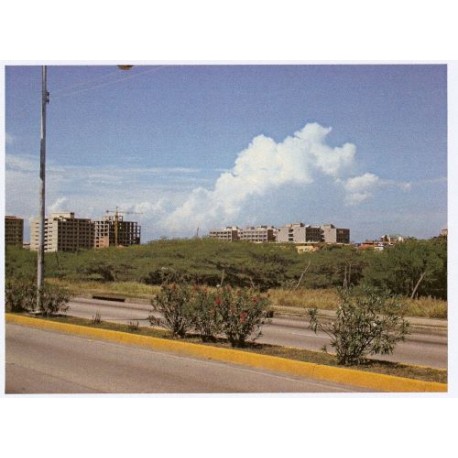 Terreno de 3.200 m/2 Frente Sambil Margarita